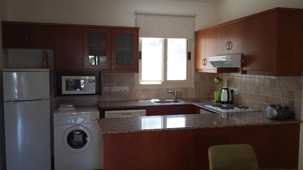 Paschali Sunset Appartment เปเยีย ภายนอก รูปภาพ